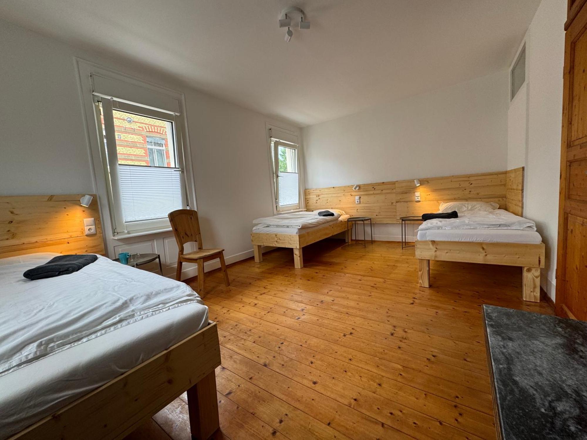90Qm 4-Zimmer-Wohnung - Apartment Friedrichstrasse Vaihingen an der Enz Bagian luar foto